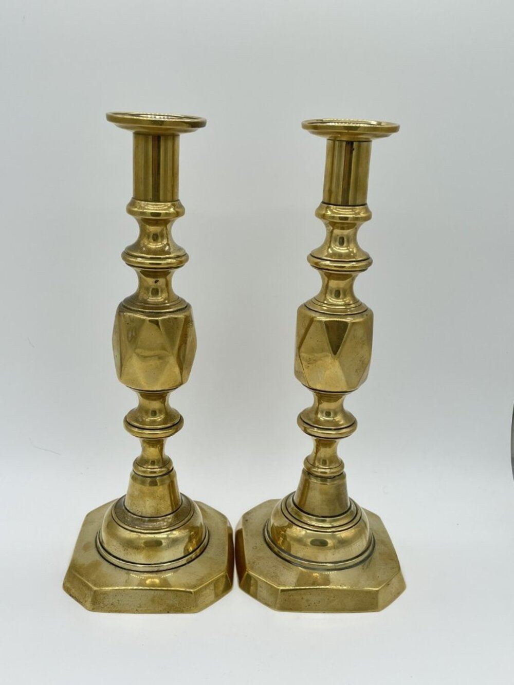 Antique 1897 English Brass Candlesticks Queen Victoria Diamond Jubilee - Picture 6 of 11